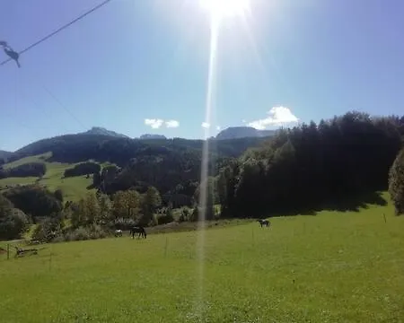 Moderne Sonnige Ferienwohnung Anger